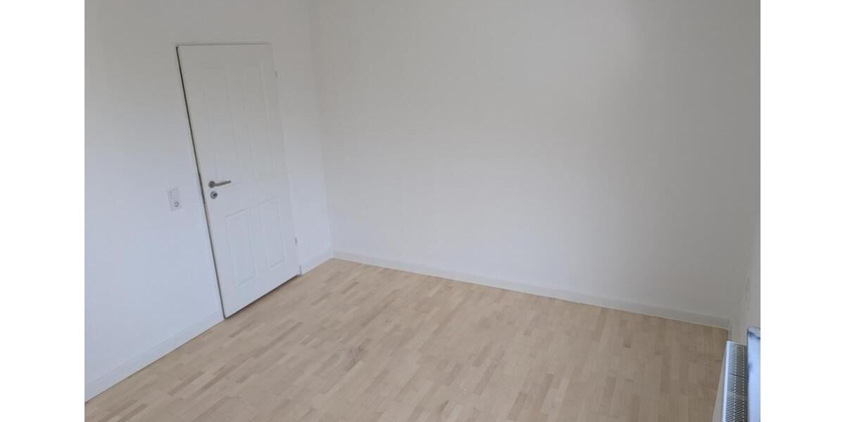 Etagenwohnung Großostheim - 5 Zimmer, 140 m&sup2;, 1.470&euro; | Angebot:25830806