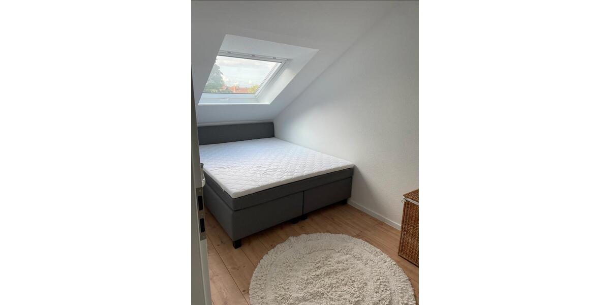 Dachgeschoßwohnung Aschaffenburg Damm - 2 Zimmer, 44 m&sup2;, 1.100&euro; | Angebot:26387111