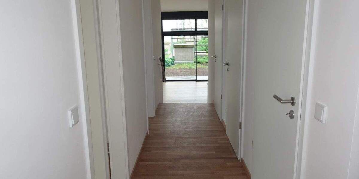 Terrassenwohnung Frankfurt am Main Schwanheim - 3 Zimmer, 103 m&sup2;, 1.900&euro; | Angebot:25672137