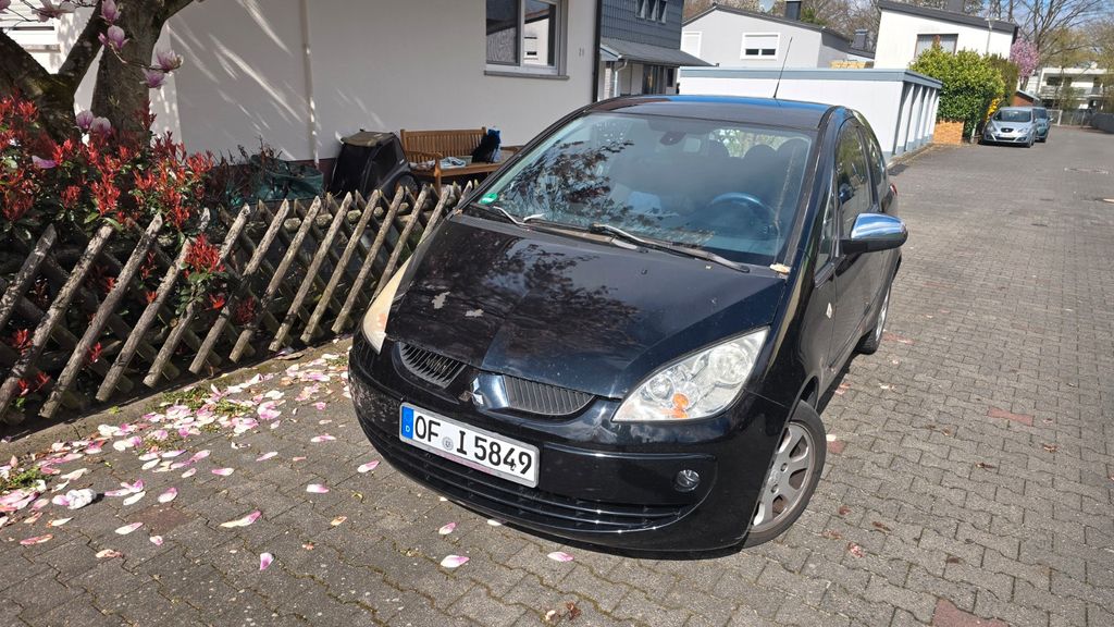 Mitsubishi Colt 212.000 km 1.150 &euro; Offenbach am Main 63071