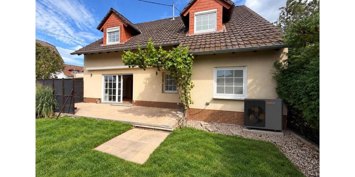 Einfamilienhaus Limeshain - 5 Zimmer, 168 m&sup2;, 2.100&euro; | Angebot:27672657