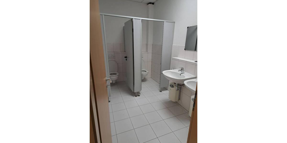 Gewerbeobjekt Oberursel - 5 Zimmer, 257 m&sup2;, 2.549&euro; | Angebot:25776590