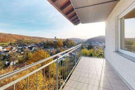 Haus Ortenberg - 11 Zimmer, 340 m&sup2;, 460.000&euro; | Angebot:25384702