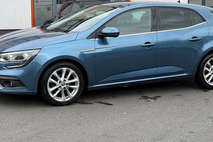 Renault Megane 134.000 km 9.699 &euro; Frankfurt am Main 60314