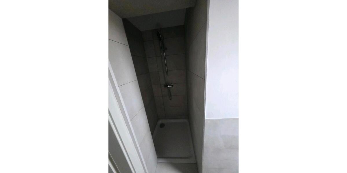 Dachgeschoßwohnung Friedberg (Hessen) - 4 Zimmer, 90 m&sup2;, 1.100&euro; | Angebot:25950843