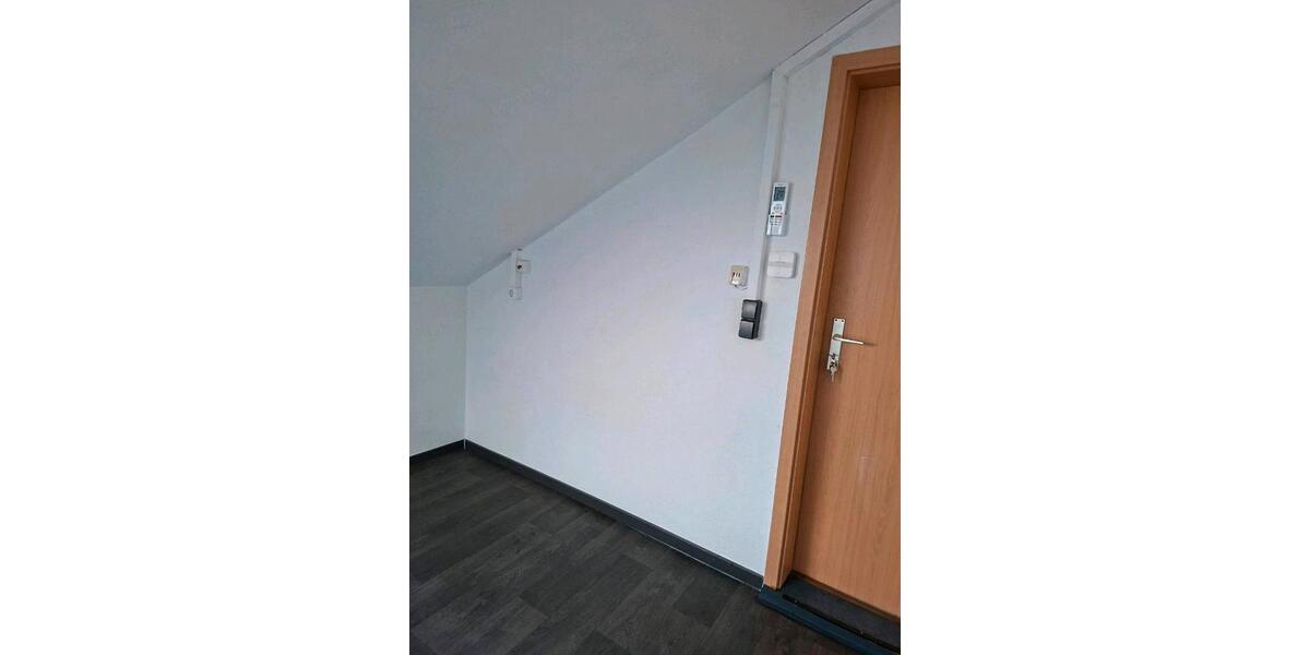 Dachgeschoßwohnung Langenselbold - 1 Zimmer, 20 m&sup2;, 430&euro; | Angebot:25922281
