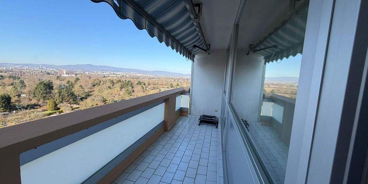 Etagenwohnung Frankfurt am Main Eckenheim - 3 Zimmer, 84 m&sup2;, 360.000&euro; | Angebot:25690977