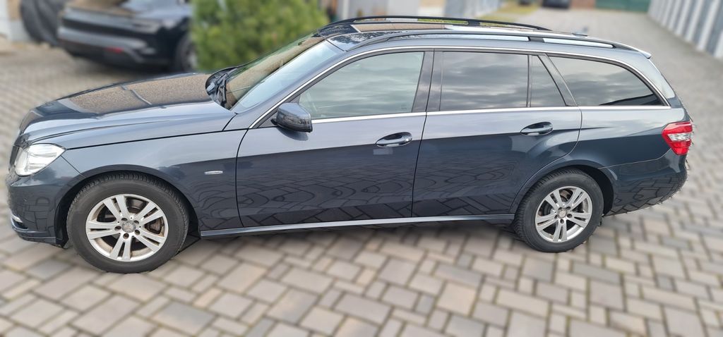 Mercedes-Benz E 220 100.030 km 14.500 &euro; Bad Soden 65812
