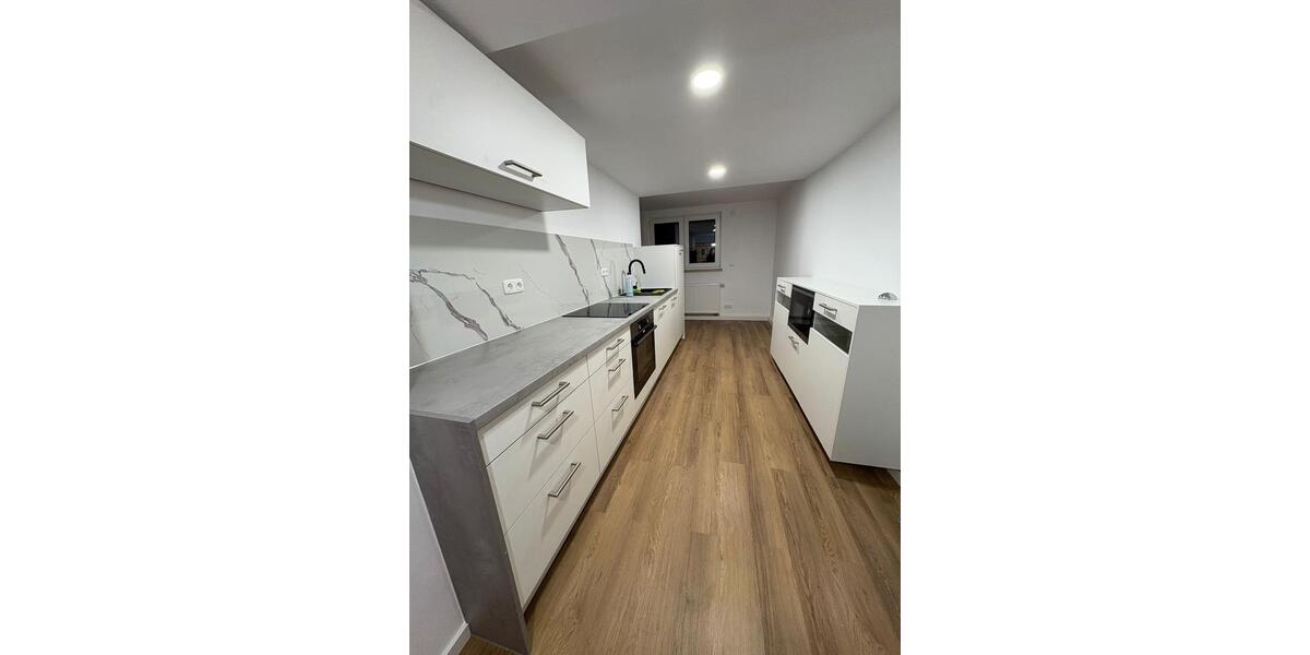 Etagenwohnung Ronneburg - 3 Zimmer, 120 m&sup2;, 1.550&euro; | Angebot:25987638