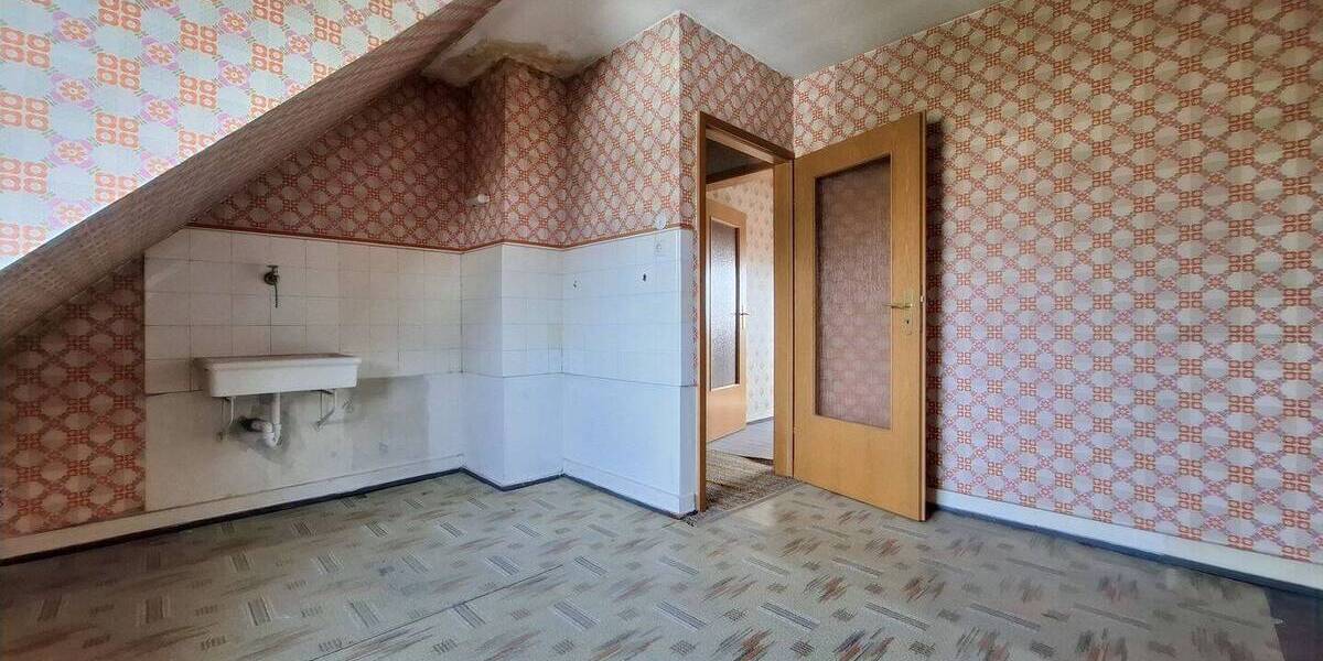 Doppelhaushälfte Frankfurt Sossenheim - 8 Zimmer, 180 m&sup2;, 495.000&euro; | Angebot:25916312