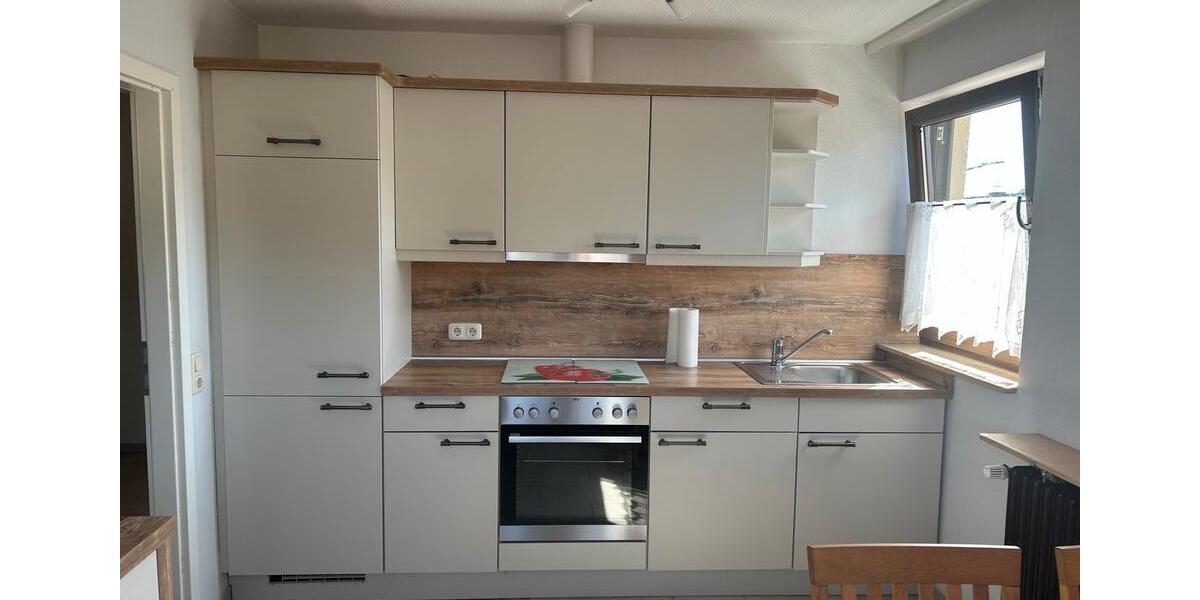 Dachgeschoßwohnung Altenstadt - 3 Zimmer, 90 m&sup2;, 1.000&euro; | Angebot:27620656