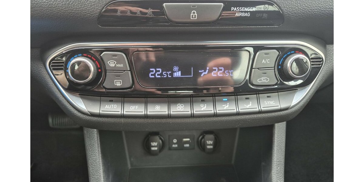 Hyundai i30 Passion +, Rückfahrkamera, Carplay, Navi, Sitz 85.411 km 14.990 &euro; Rodgau 63110