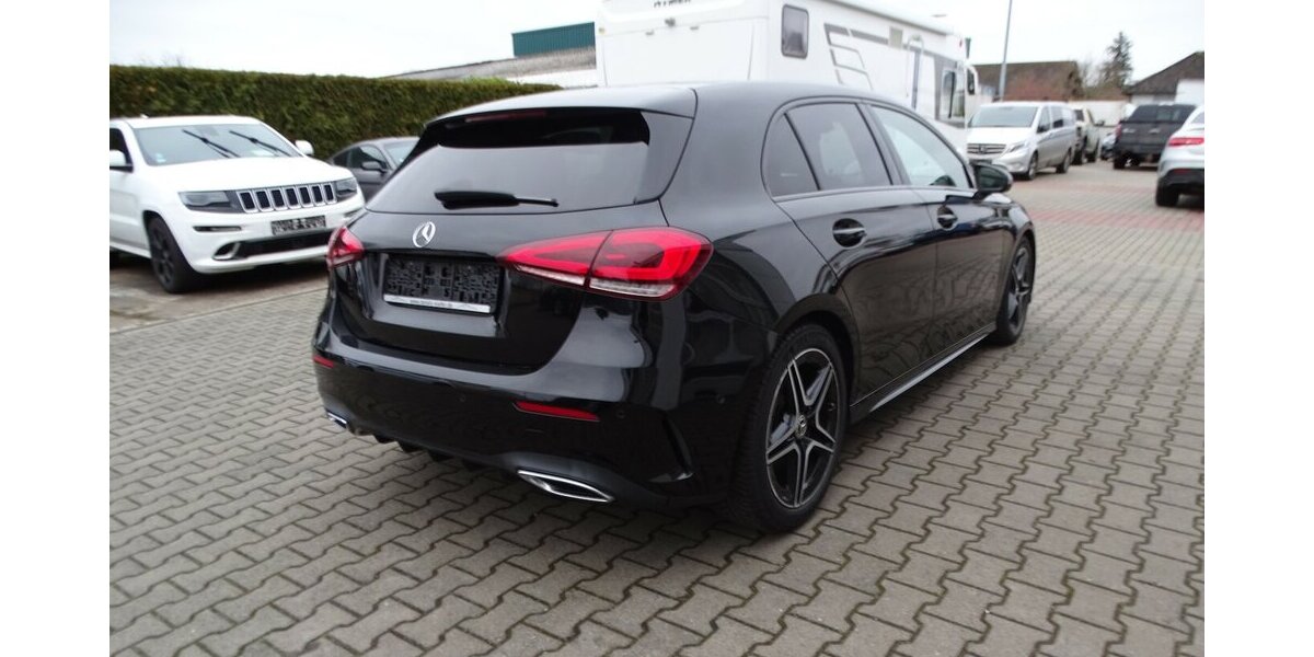 Mercedes-Benz A 200 AMG Line, Standheizung, Leder, Rückfahrkamer 145.252 km 17.990 &euro; Rodgau 63110