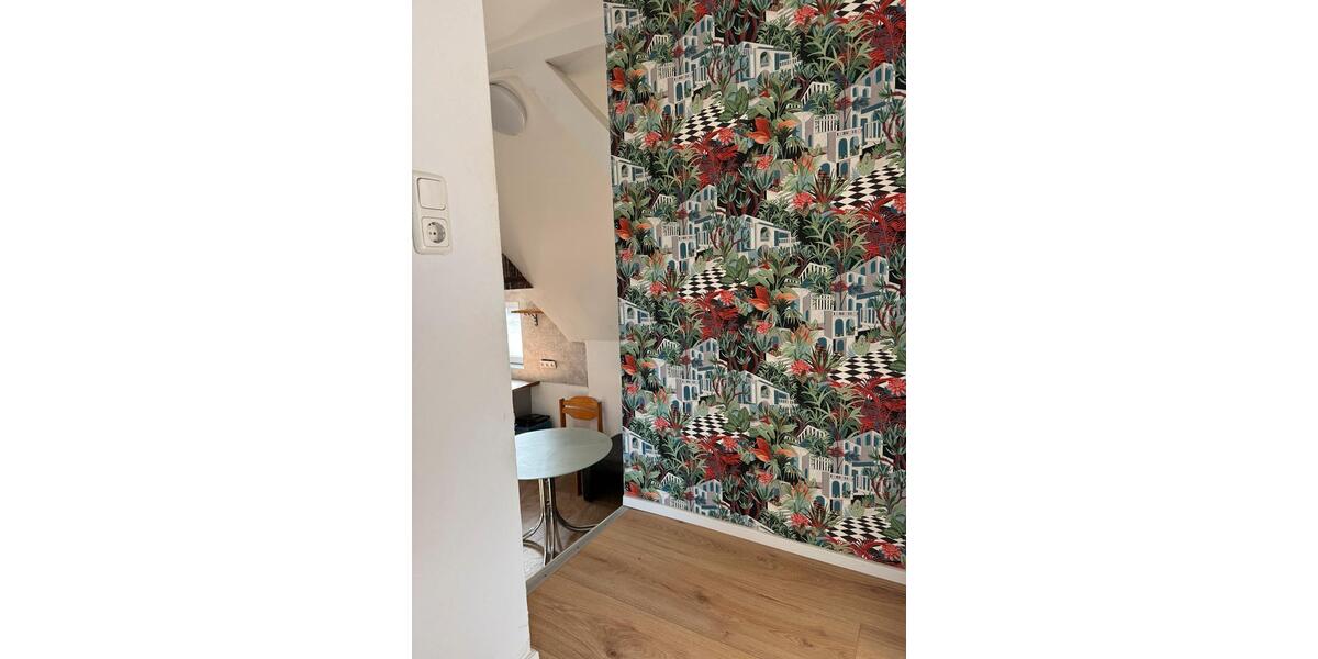 Dachgeschoßwohnung Oberursel (Taunus) - 4 Zimmer, 100 m&sup2;, 1.200&euro; | Angebot:25295601