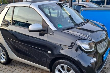 Smart ForTwo 36.850 km 10.900 &euro; Frankfurt am Main 60596