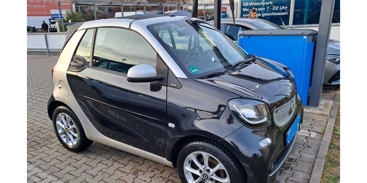 Smart ForTwo 36.850 km 10.900 &euro; Frankfurt am Main 60596