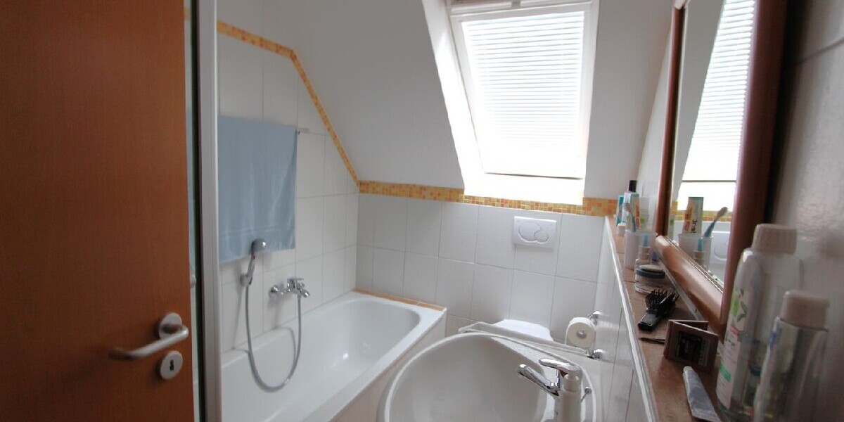 albero:) Charmante Maisonette-Dachgeschosswohnung mit großem Balkon - Maisonettenwohnung Seligenstadt | Angebot:26960123