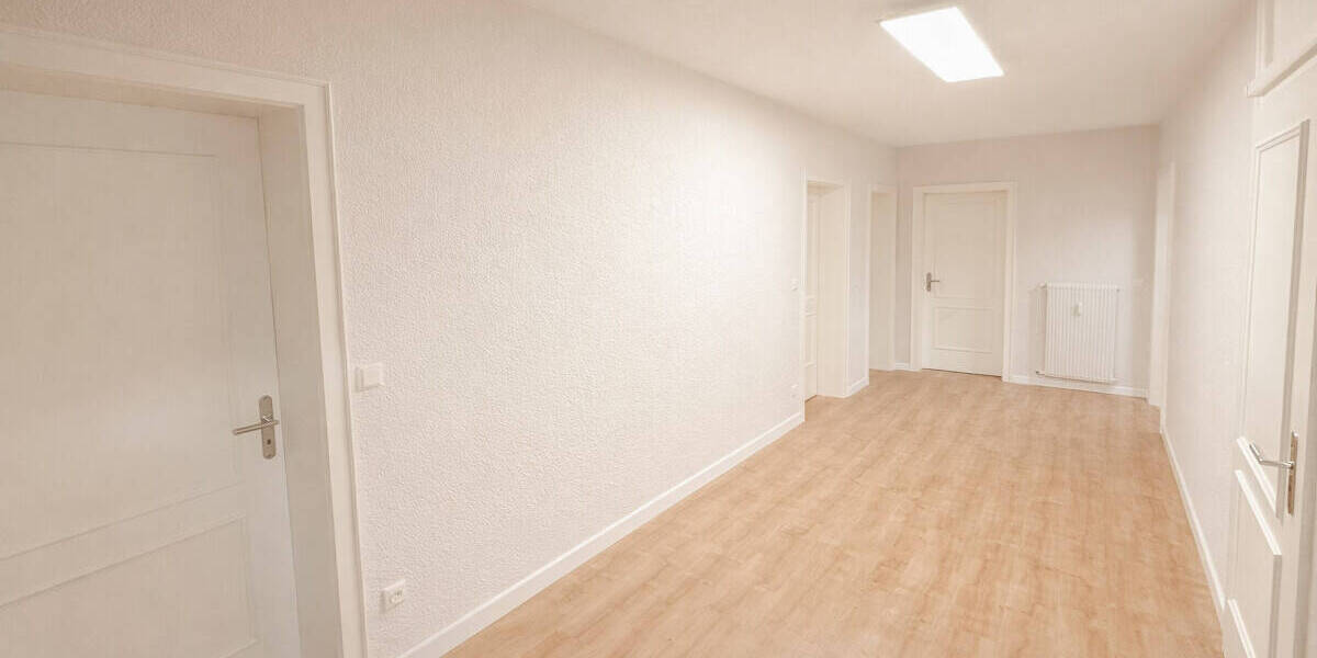 Etagenwohnung Goldbach - 4 Zimmer, 145 m&sup2;, 349.000&euro; | Angebot:26740887
