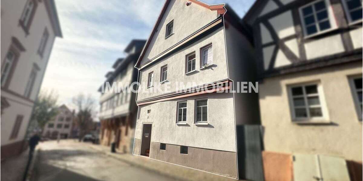 Einfamilienhaus Gelnhausen - 9 Zimmer, 242 m&sup2;, 399.000&euro; | Angebot:23941906