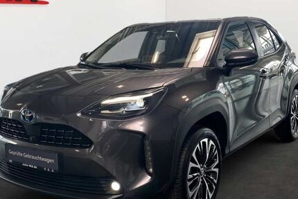 Toyota Yaris Cross 20.143 km 28.400 &euro; Frankfurt 60314