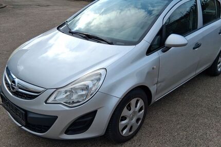 Opel Corsa 102.000 km 1.500 &euro; Bad Nauheim 61231