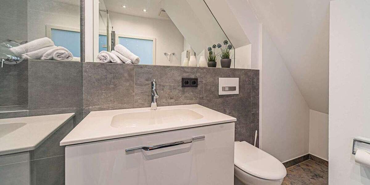 Etagenwohnung Frankfurt am Main Innenstadt - 1 Zimmer, 63 m&sup2;, 3.280&euro; | Angebot:25876946