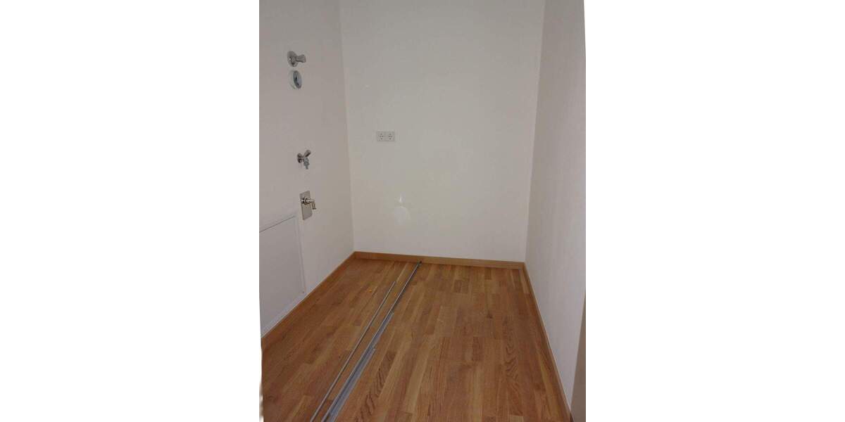 Terrassenwohnung Frankfurt am Main Schwanheim - 3 Zimmer, 104 m&sup2;, 1.900&euro; | Angebot:25815069