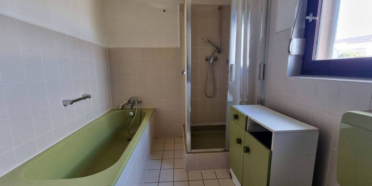 Doppelhaushälfte Friedberg Bruchenbrücken - 7 Zimmer, 137 m&sup2;, 299.000&euro; | Angebot:25940222