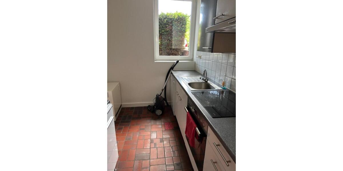 Etagenwohnung Kronberg im Taunus - 2 Zimmer, 83 m&sup2;, 1.100&euro; | Angebot:21154914