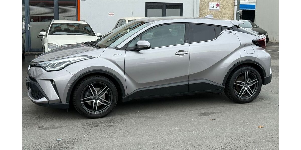 Toyota C-HR 67.000 km 22.999 &euro; Frankfurt am Main 60314