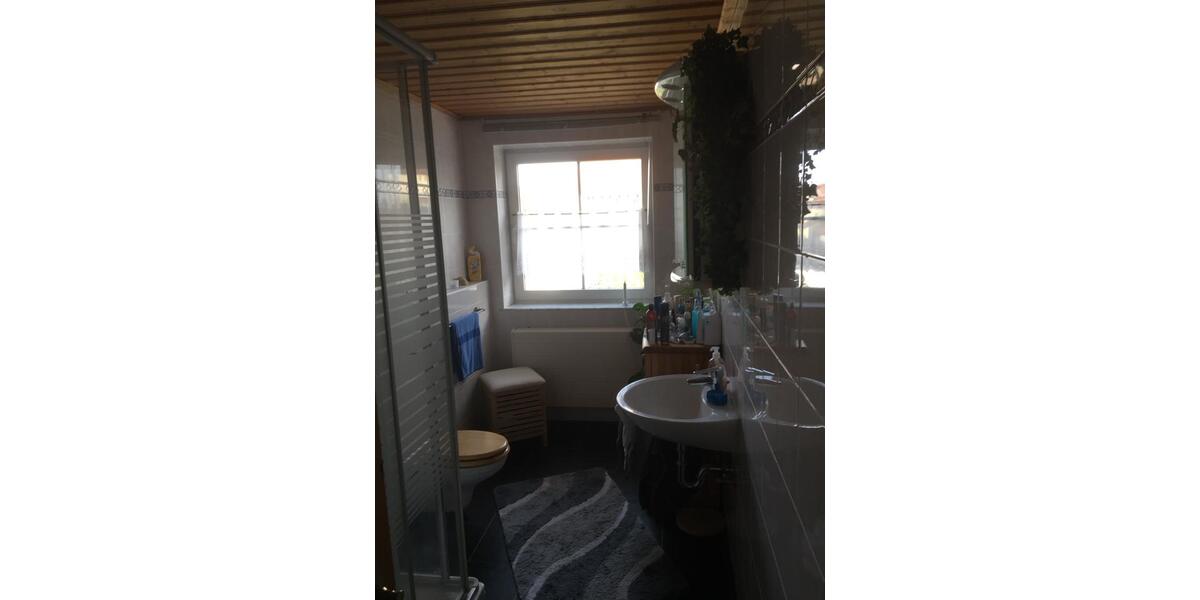 Dachgeschoßwohnung Ranstadt - 6 Zimmer, 210 m&sup2;, 250.000&euro; | Angebot:25871007