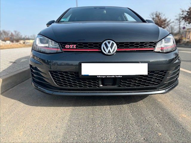 VW Golf 156.904 km 16.400 &euro; Frankfurt am Main 60385