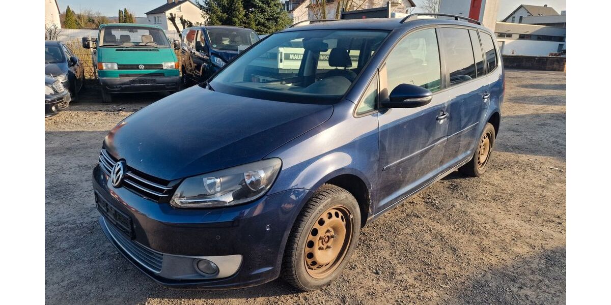 VW Touran 265.000 km 2.800 &euro; Büdingen 63654