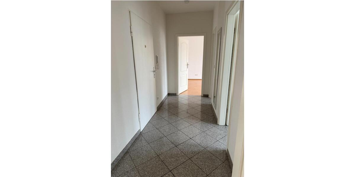 Etagenwohnung Frankfurt am Main - 1 Zimmer, 18 m&sup2;, 680&euro; | Angebot:25934596
