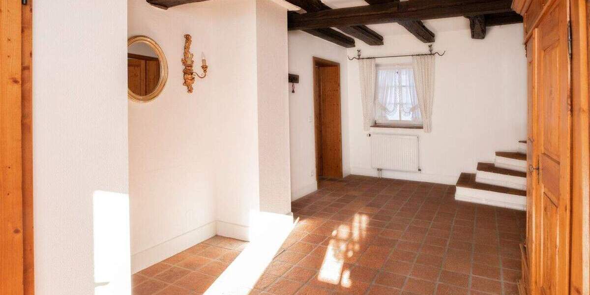 Einfamilienhaus Dietzenbach - 8 Zimmer, 404 m&sup2;, 1.100.000&euro; | Angebot:25689000