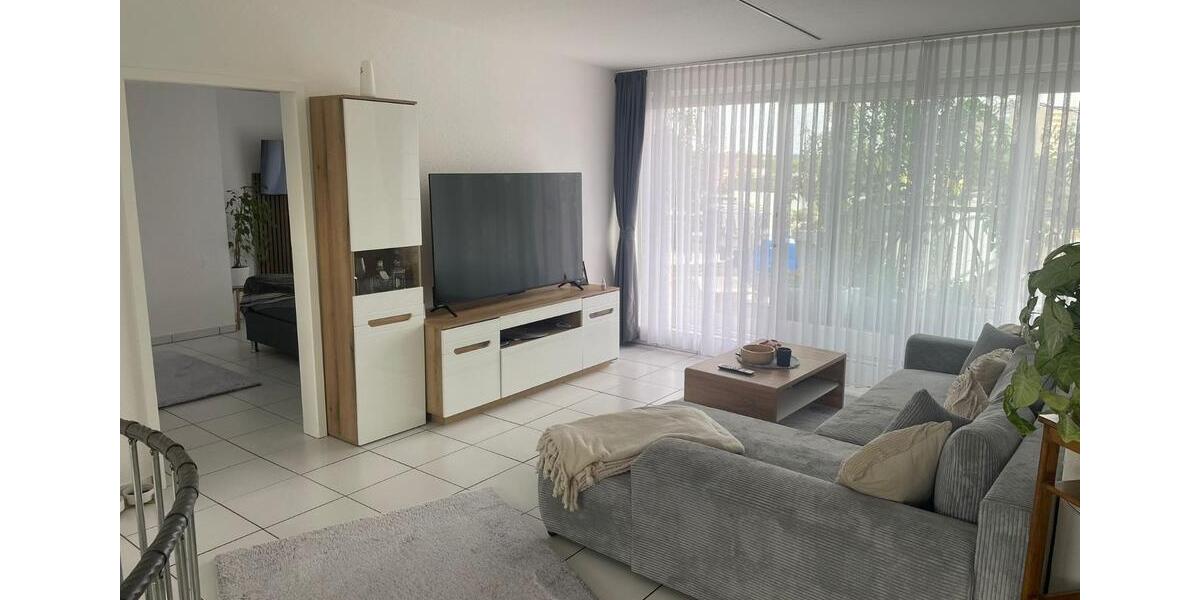 Maisonettenwohnung Offenbach am Main Buchrain - 3.5 Zimmer, 150 m&sup2;, 1.300&euro; | Angebot:25415140