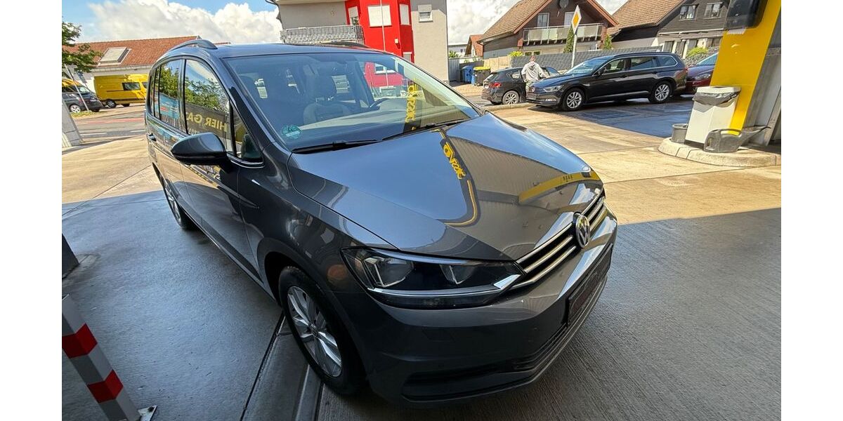 VW Touran 143.400 km 15.490 &euro; Schaafheim 64850