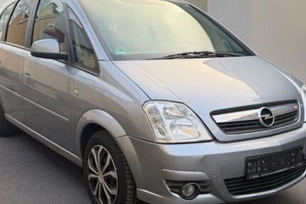 Opel Meriva 95.000 km 2.950 &euro; FRANKFURT 65933