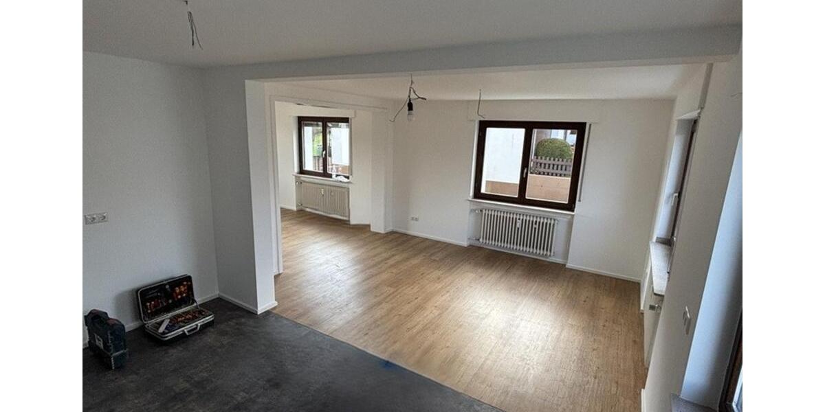 Erdgeschoßwohnung Gelnhausen - 4 Zimmer, 106 m&sup2;, 1.420&euro; | Angebot:25821232