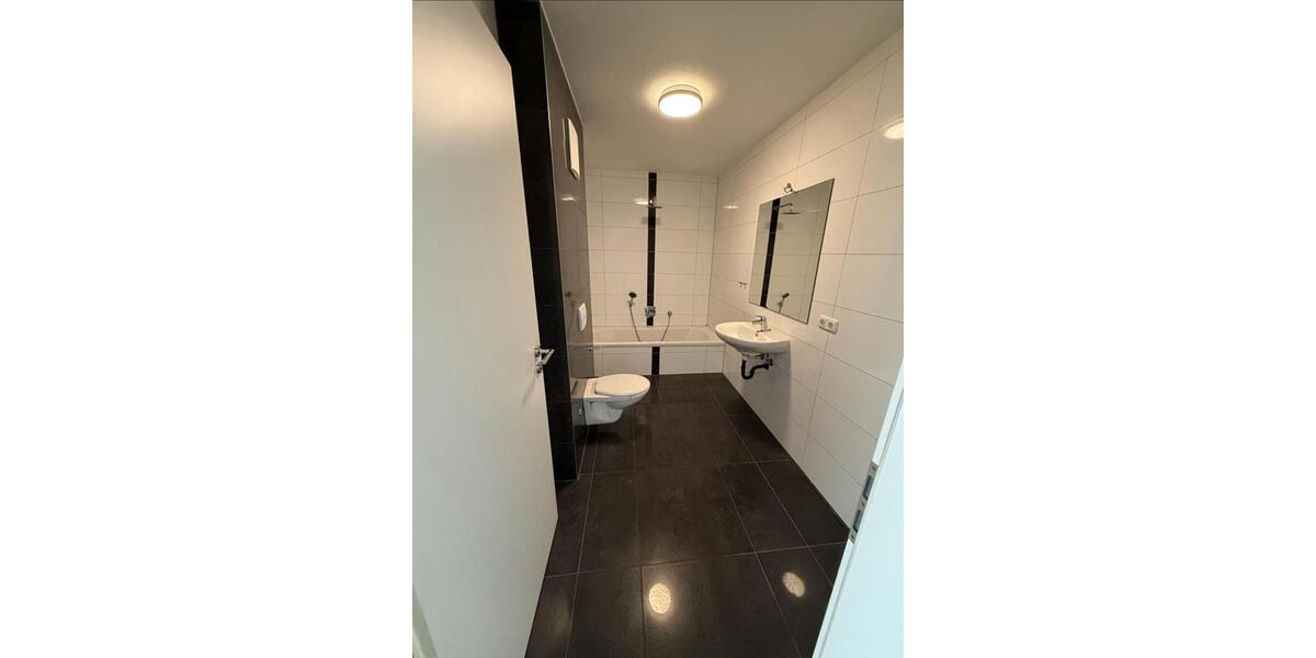 Etagenwohnung Offenbach am Main - 3 Zimmer, 80 m&sup2;, 350.000&euro; | Angebot:25963096