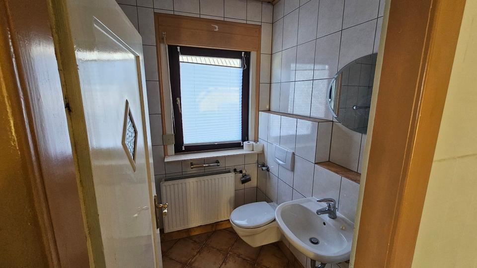 Einfamilienhaus Hösbach - 9 Zimmer, 162 m&sup2;, 335.000&euro; | Angebot:26975378