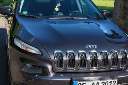 Jeep Cherokee 127.000 km 15.350 &euro; Rodgau 63110