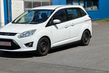 Ford Grand C-Max 172.000 km 5.900 &euro; Rodgau 63110