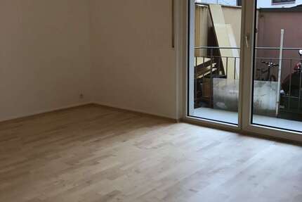 Wohnung Frankfurt Ostend - 2 Zimmer, 60 m&sup2;, 940&euro; | Angebot:26069152