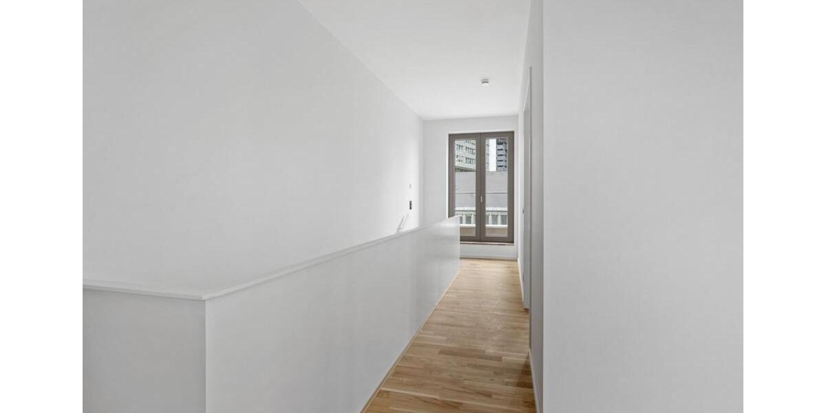 Maisonettenwohnung Frankfurt am Main - 2 Zimmer, 112 m&sup2;, 2.755&euro; | Angebot:18369496