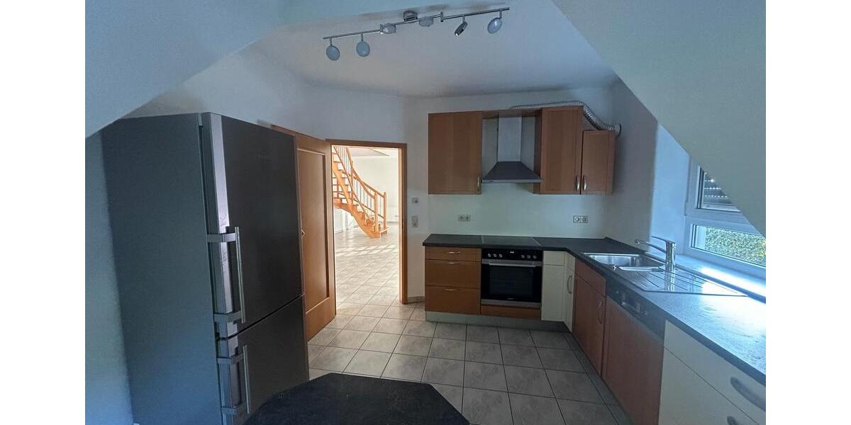 Maisonettenwohnung Hösbach - 3.5 Zimmer, 130 m&sup2;, 1.640&euro; | Angebot:25281057