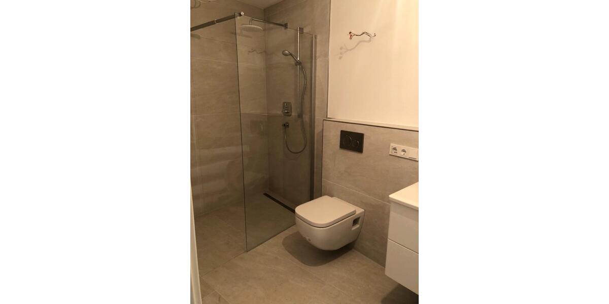 Einfamilienhaus Dreieich - 9 Zimmer, 300 m&sup2;, 4.200&euro; | Angebot:26336525