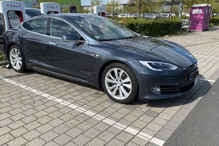Tesla Model S 288.000 km 19.700 &euro; Eschborn 65760