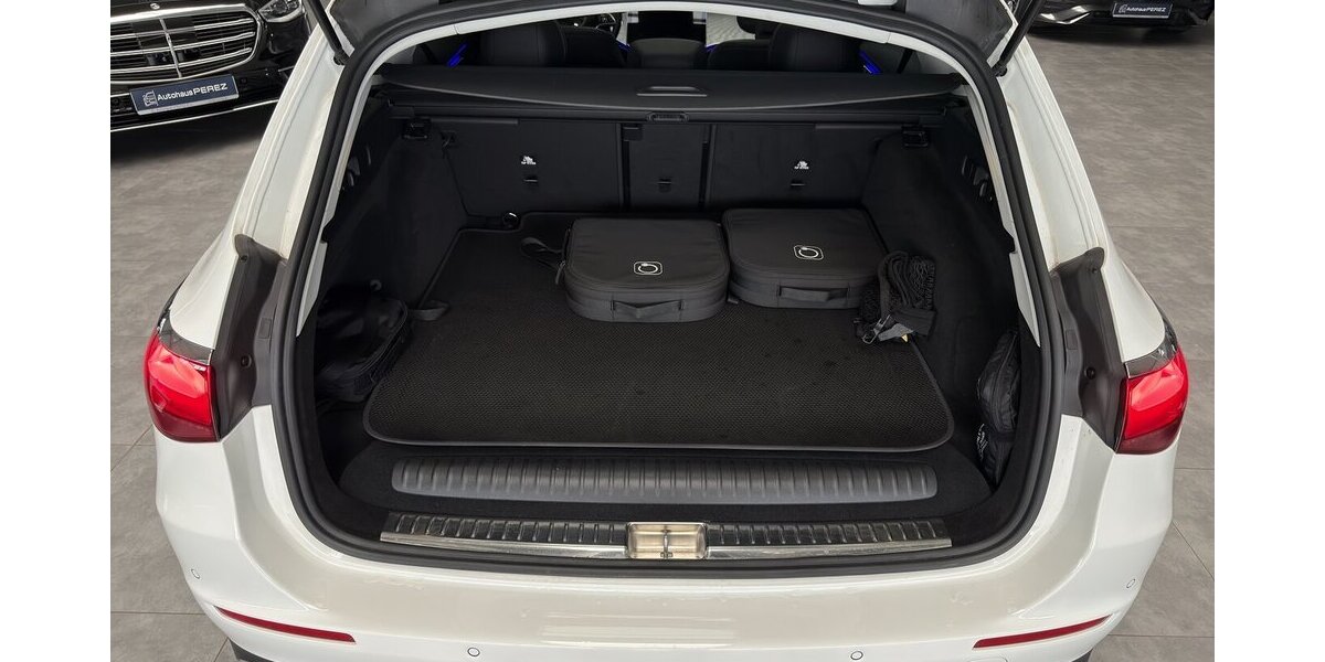 Mercedes-Benz E 300 T de AVANTGARDE AIRMATIC-DISTRONIC-PANO-19 26.702 km 50.889 &euro; Groß-Umstadt 64823