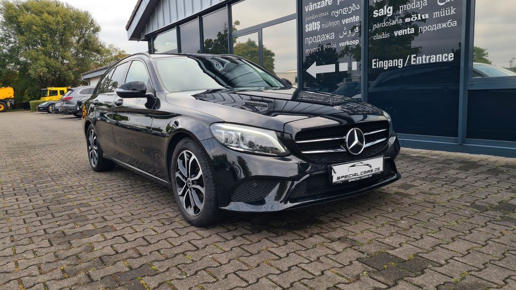 Mercedes-Benz C 220 122.300 km 22.990 &euro; Offenbach am Main 63069